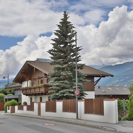 Ferienhaus "Kaprun" Luaran gambar